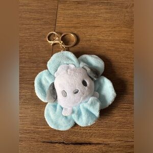 SANRIO-NWOT Plush Flower Pochacco Keychain